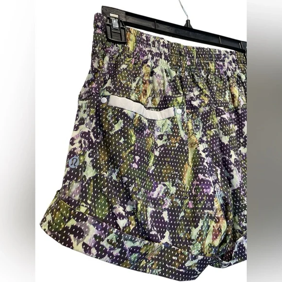 Lululemon Spring Break Women’s Floral Print Drawstring Shorts - Purple/Green - Picture 3 of 4
